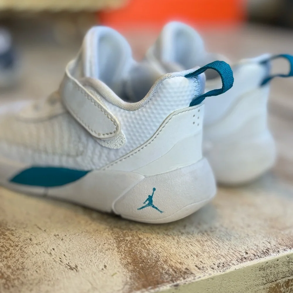 Nike Size 7c Baby (TD)Air Jordan Luka 1 “Legend Of 7” White/Aqua AR6085-104 Used